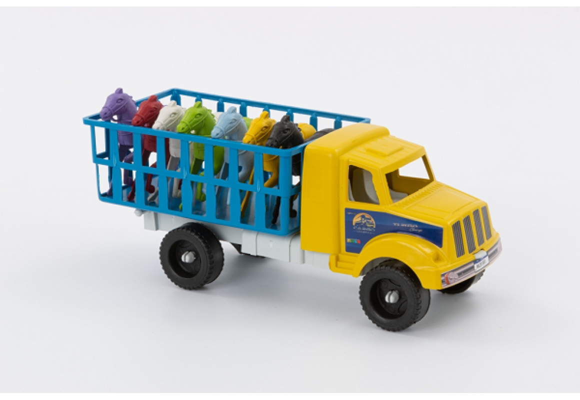 Caminhão boiadeiro de plástico e madeira - A Popular - Sua loja de todos os  dias!